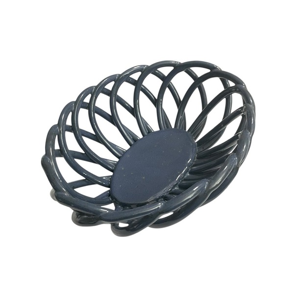 Vintage Blue Lattice Oval Open Weave Bread Basket or Fruit Bowl Pottery Stamped - Picture 8 of 15